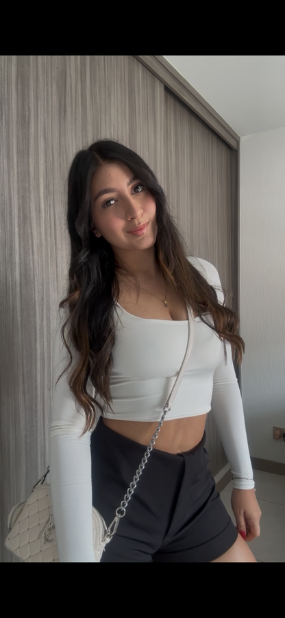Crop top manga larga