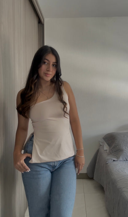 Blusa una manga abertura laterales